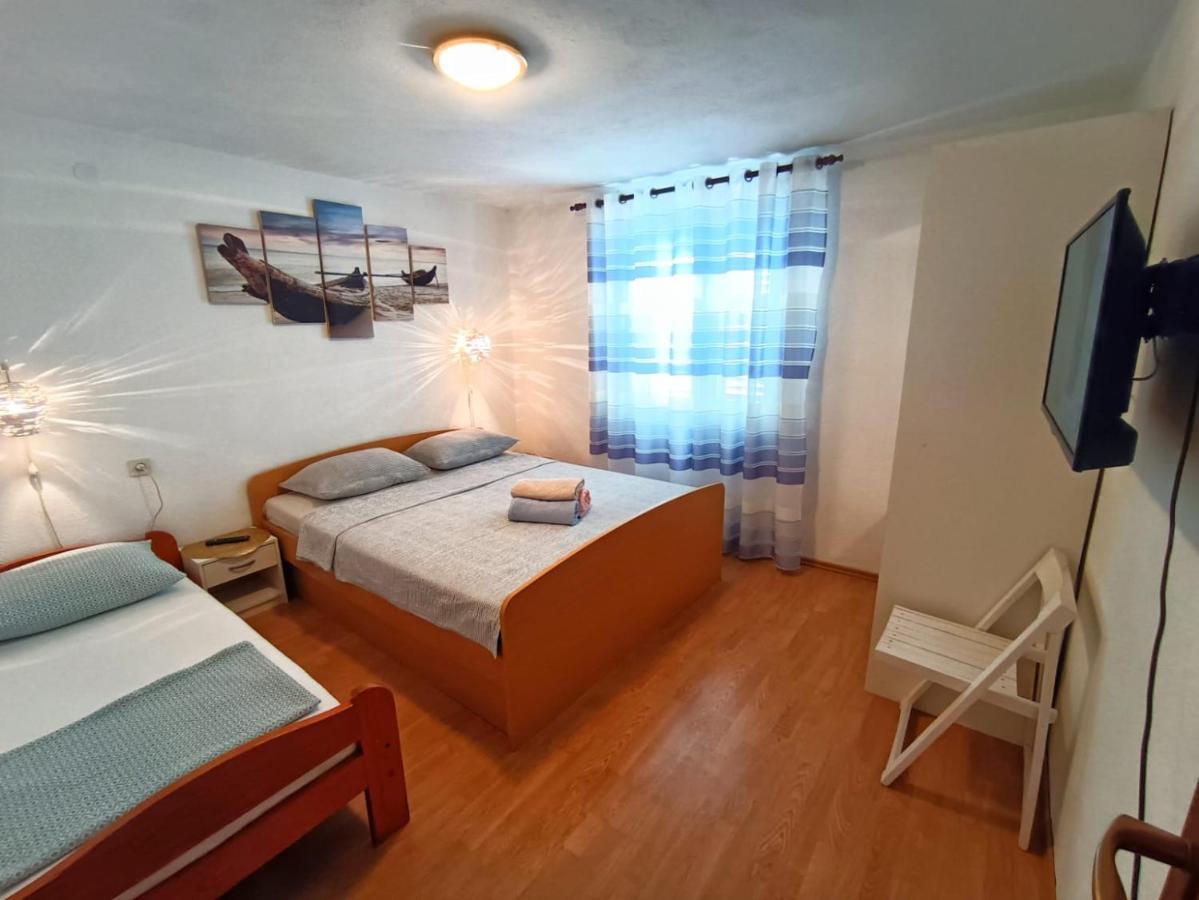 Guesthouse Eljuga Family Stari Grad  Exterior foto