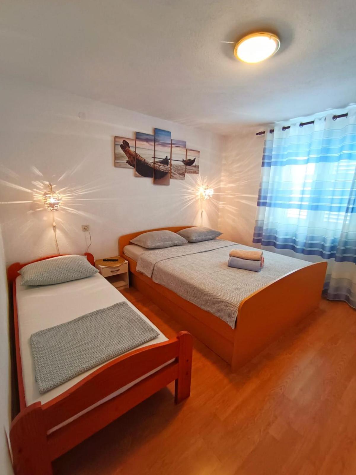 Guesthouse Eljuga Family Stari Grad  Exterior foto